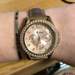 Rose gold fossil watch